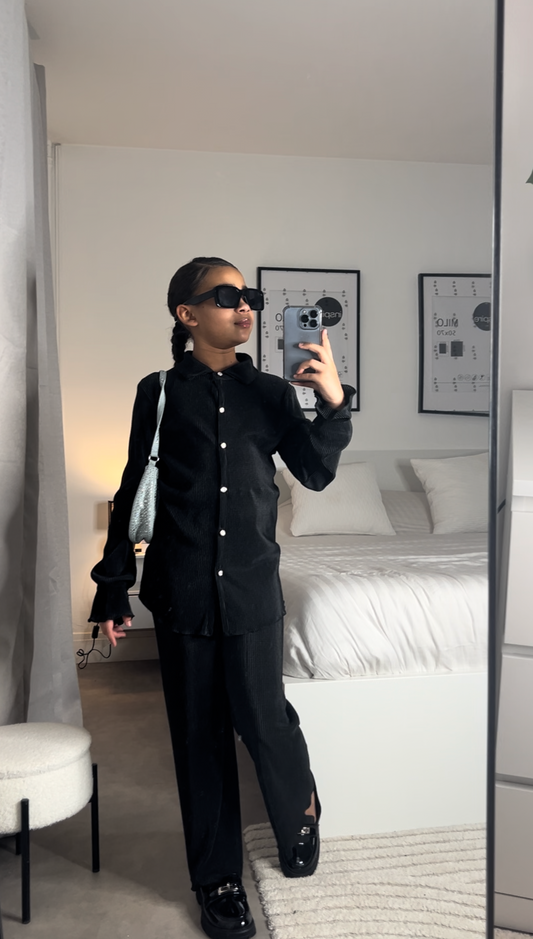 Ensemble noir plissé